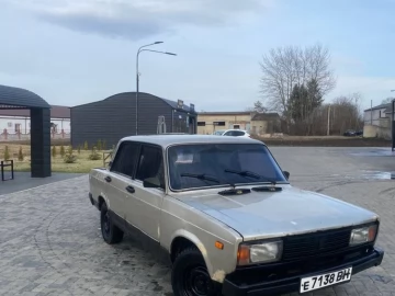 Авто ВАЗ 2105 1990 № 7497359
