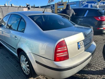 Авто Skoda Superb 2004 № 7497635
