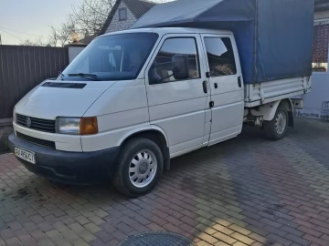 Авто Volkswagen Transporter 2000 № 7498227