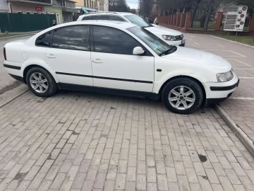 Авто Volkswagen Passat Sedan 1998 № 7498846