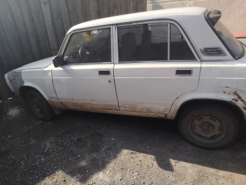 Авто ВАЗ 2107 1985 № 7501679