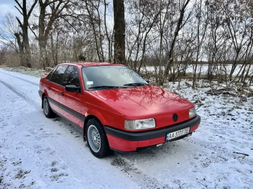 Авто Volkswagen Passat Sedan 1989 № 7501681