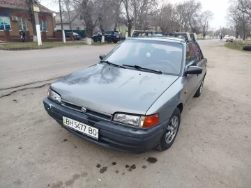 Авто Mazda 323 1993 № 7501738