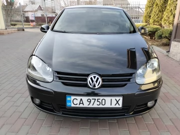 Авто Volkswagen Golf 2004 № 7502642