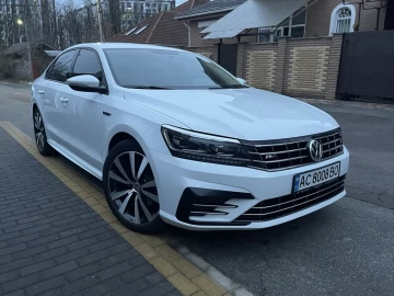 Авто Volkswagen Passat Sedan 2018 № 7502831