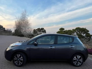 Авто Nissan Leaf 2013 № 7503497