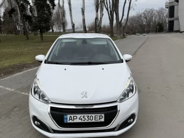 Авто Peugeot 208 2018 № 7503677