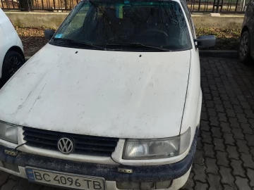 Авто Volkswagen Passat Variant 1995 № 7507542