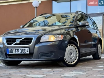 Авто Volvo V50 2008 № 7507555