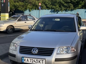 Авто Volkswagen Passat Sedan 2002 № 7507565