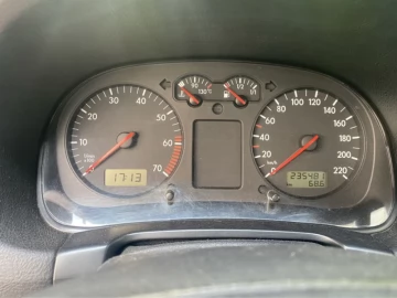 Авто Volkswagen Golf 1998 № 7507764