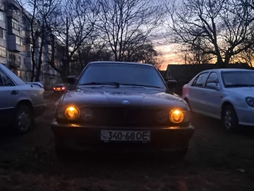 Авто BMW M5 1994 № 7512547