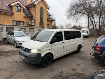 Авто Volkswagen Transporter 2008 № 7514812