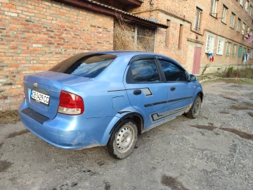 Авто Chevrolet Aveo 2005 № 7515362