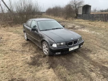 Авто BMW 3 Серия 1992 № 7515397