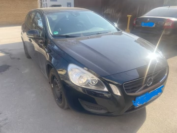 Авто Volvo V60 2012 № 7515468