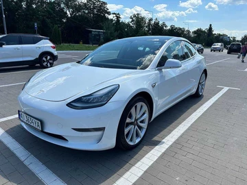 Авто Tesla Model 3 2019 № 7934809