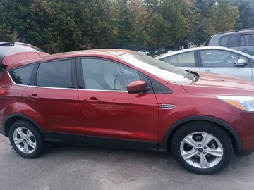 Авто Ford Escape 2015 № 7935041