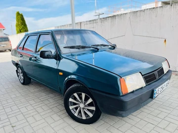 Авто ВАЗ 21099 2000 № 7935132