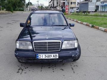 Авто Mercedes 220 1995 № 7935244