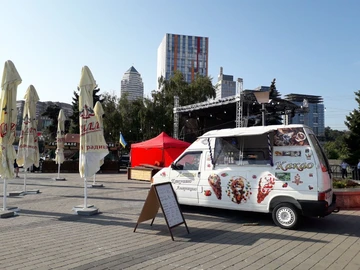 Авто Volkswagen Transporter 1995 № 7935257
