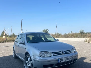 Авто Volkswagen Golf 2004 № 7935269