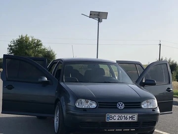 Авто Volkswagen Golf 1998 № 7935337