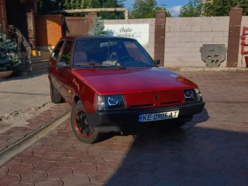 Авто ЗАЗ 1102 1998 № 7935378