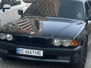 Авто BMW 7 Серия 2001 № 7935400