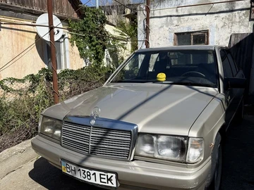 Авто Mercedes 190 1985 № 7935434
