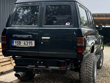 Авто Toyota Land Cruiser 60 1985 № 7935442