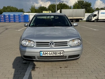 Авто Volkswagen Golf 2003 № 7935466
