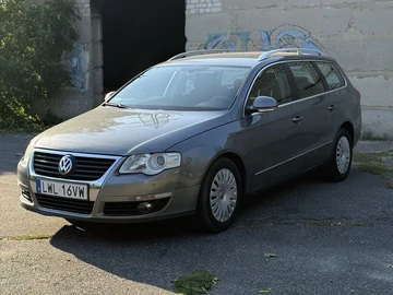 Авто Volkswagen Passat Hatchback 2004 № 7935630
