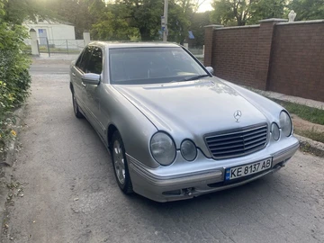 Авто Mercedes 220 2000 № 7935704