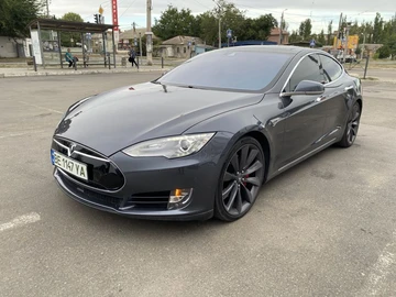 Авто Tesla Model S 2015 № 7935736