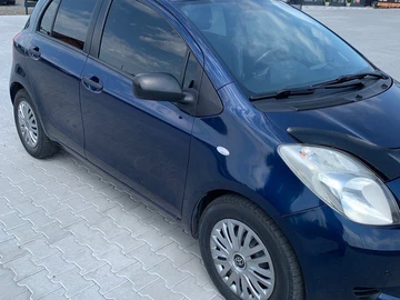 Авто Toyota Yaris 2008 № 7935891