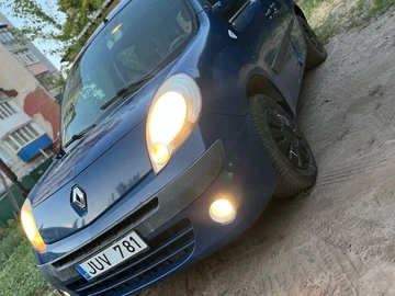 Авто Renault Kangoo Passenger 2010 № 7935957