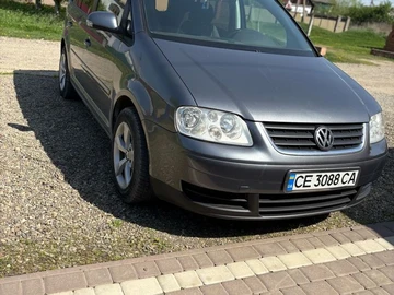 Авто Volkswagen Touran 2005 № 7936047