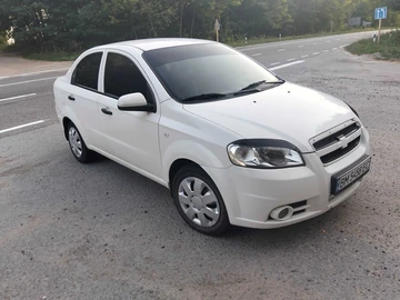 Авто Chevrolet Aveo 2010 № 7936059