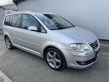 Авто Volkswagen Touran 2008 № 7936132