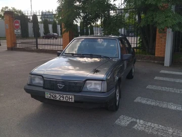 Авто Opel Ascona 1987 № 7936137