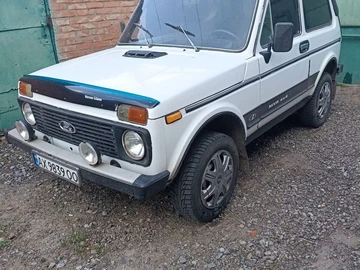 Авто ВАЗ 2121 1992 № 7936176