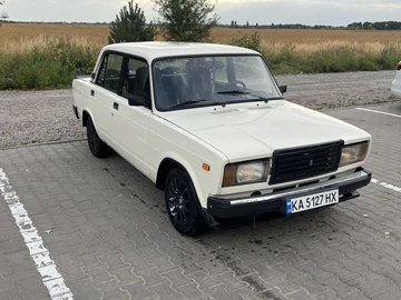 Авто ВАЗ 2107 1997 № 7936318