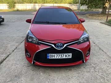 Авто Toyota Yaris 2015 № 7936463