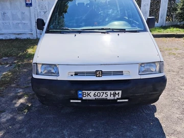 Авто Peugeot Expert 2000 № 7936621