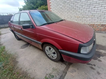 Авто Volkswagen Passat Sedan 1989 № 7936777