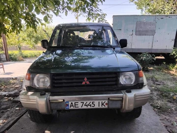 Авто Mitsubishi Pajero 1993 № 7936799