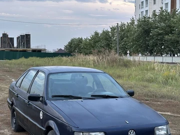 Авто Volkswagen Passat Sedan 1987 № 7936813