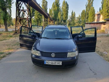Авто Volkswagen Passat Variant 1998 № 7936816