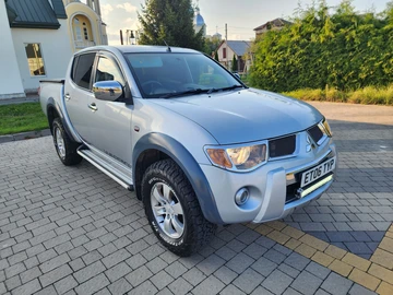 Авто Mitsubishi L 200 2009 № 7936818